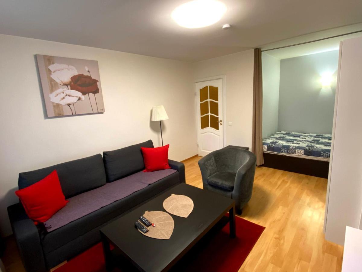 Your Home - Central Studio Apartment, Balcony, Parking & Self Check-In فيلنيوس المظهر الخارجي الصورة