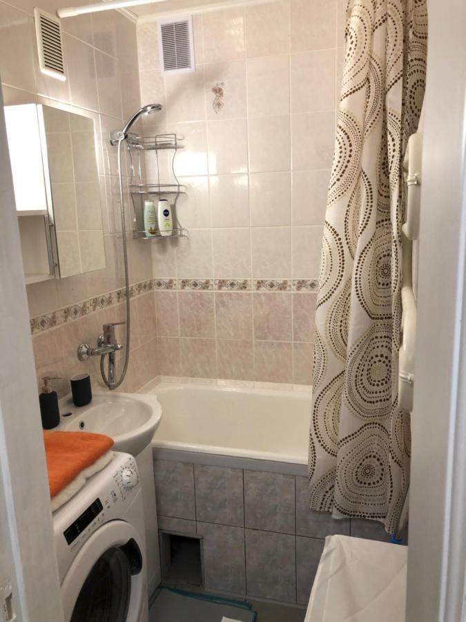 Your Home - Central Studio Apartment, Balcony, Parking & Self Check-In فيلنيوس المظهر الخارجي الصورة